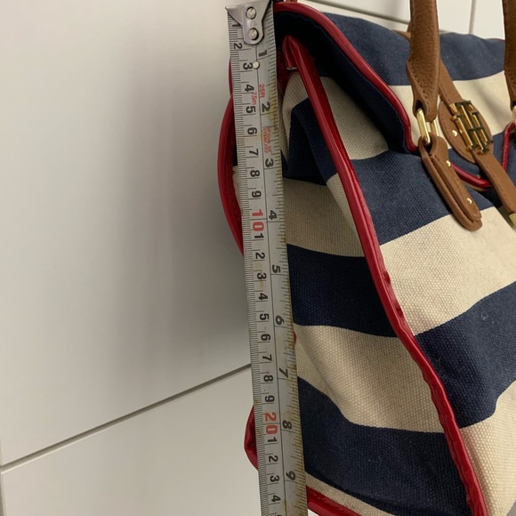 TOMMY HILFIGER purse - Picture 7 of 9